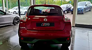 Used 2017 Nissan Juke Tekna Red - Interior and Exterior details 5