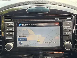 Used 2017 Nissan Juke Tekna Red - Interior and Exterior details 12