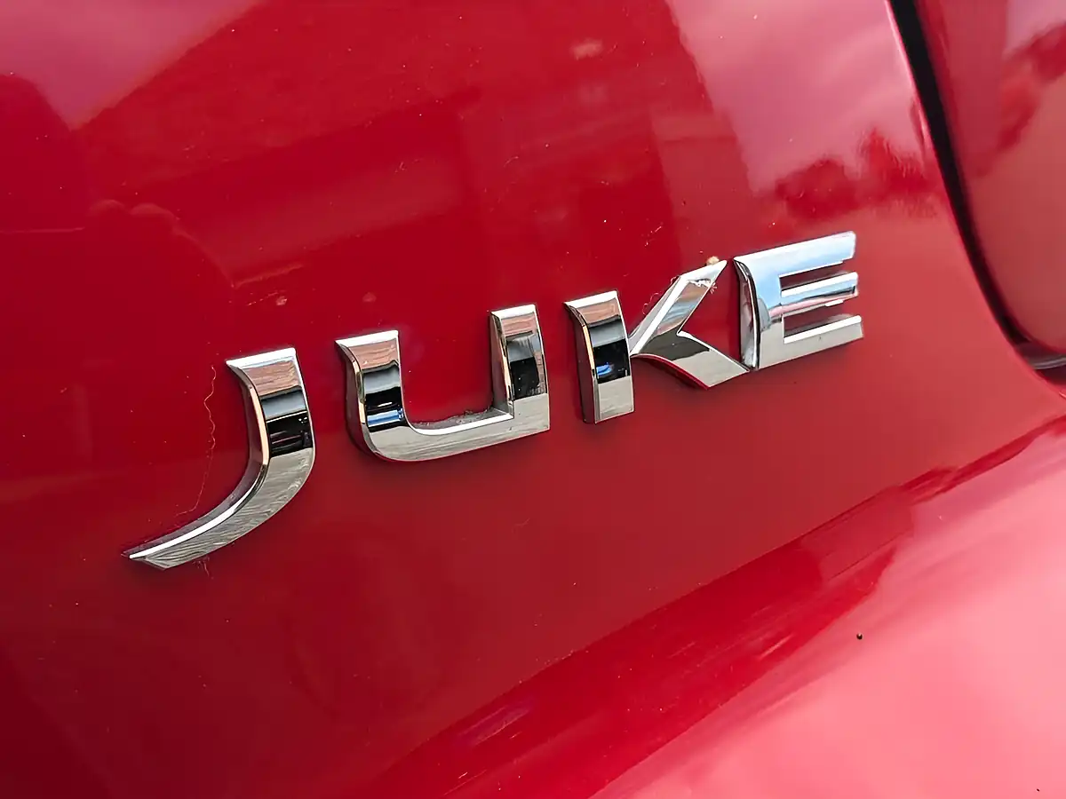 Used 2017 Nissan Juke Tekna Red - Interior and Exterior details 18