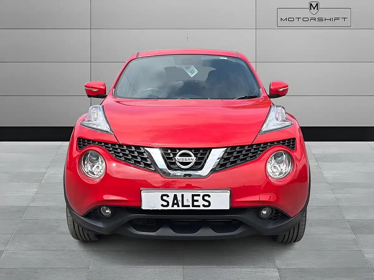 Used 2017 Nissan Juke Tekna Red - Interior and Exterior details 3