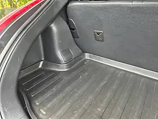 Used 2017 Nissan Juke Tekna Red - Interior and Exterior details 11