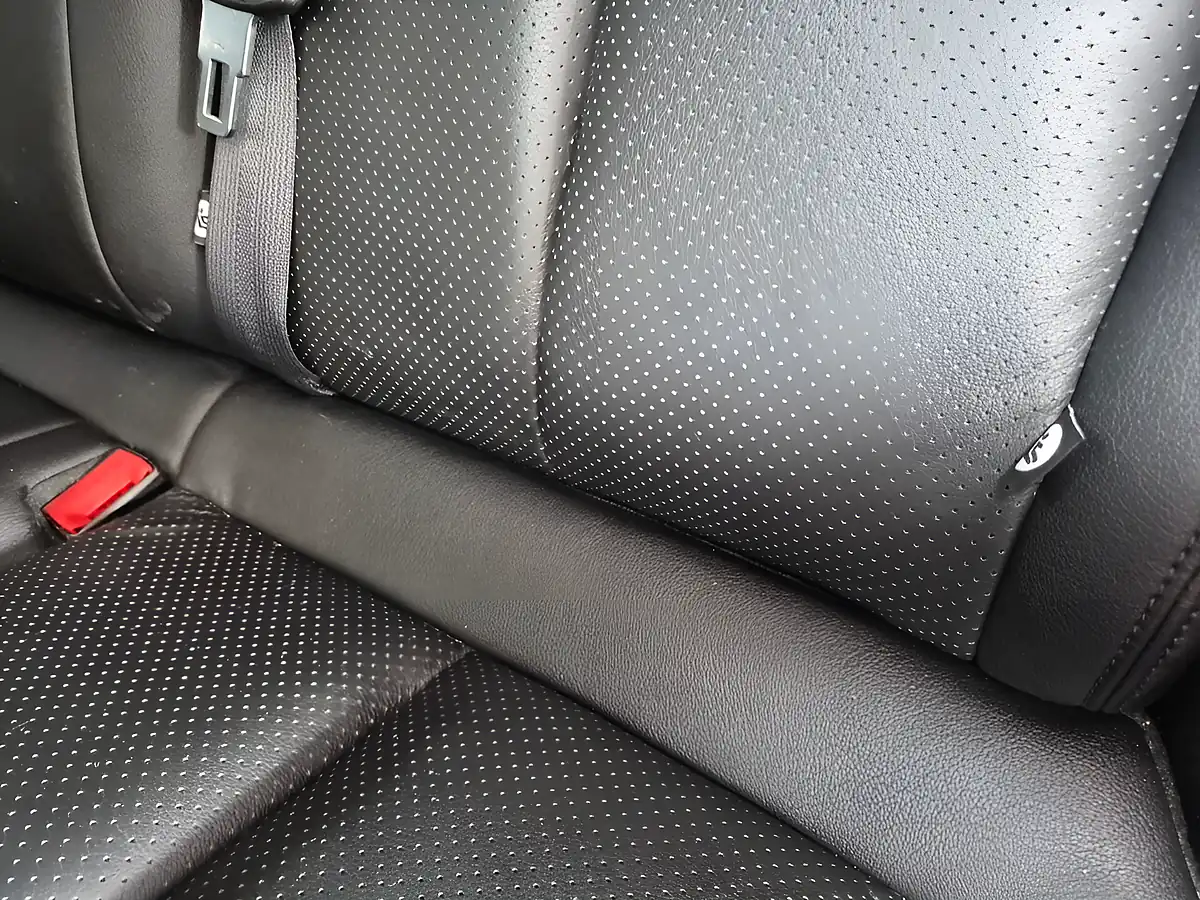 Used 2017 Nissan Juke Tekna Red - Interior and Exterior details 20