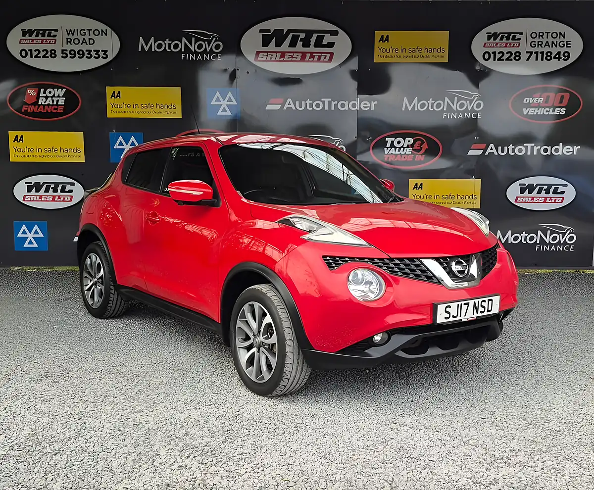 Used 2017 Nissan Juke Tekna Red - Interior and Exterior details 4