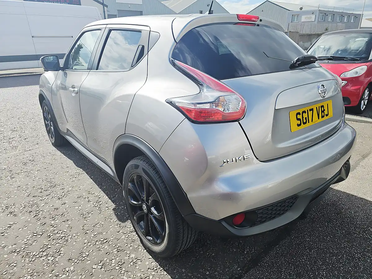 Used 2017 Nissan Juke Tekna Silver - Interior and Exterior details 2