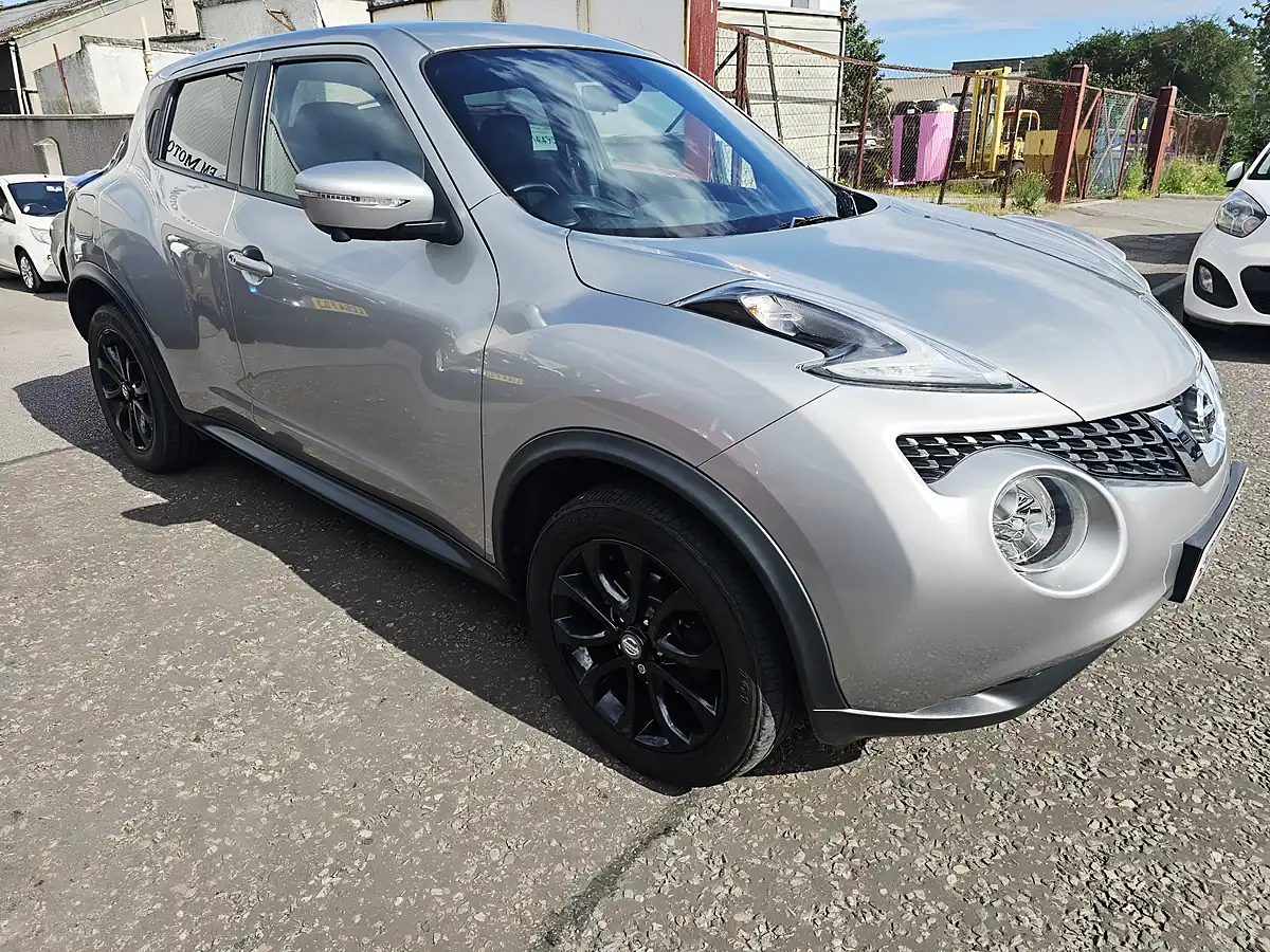 Used 2017 Nissan Juke Tekna Silver - Interior and Exterior details 5