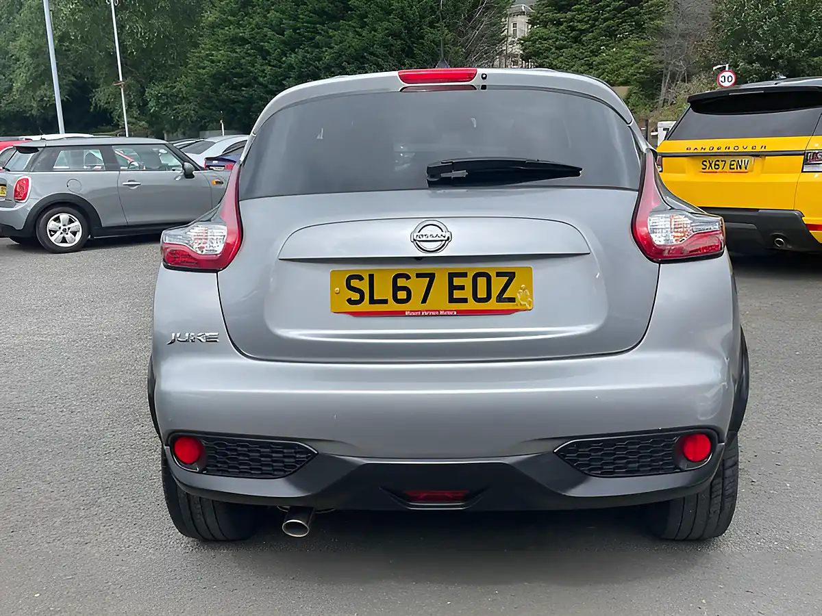 Used 2017 Nissan Juke Tekna Silver - Interior and Exterior details 5