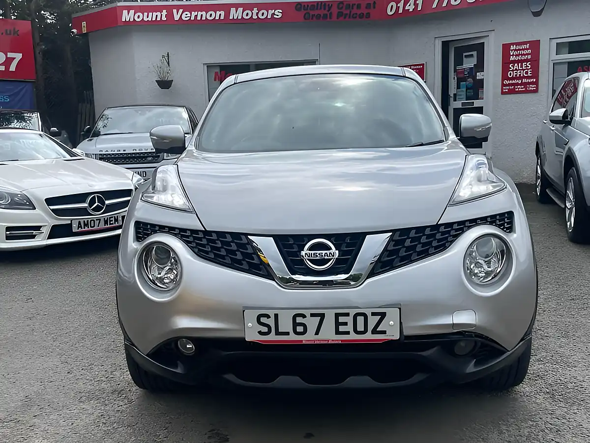 Used 2017 Nissan Juke Tekna Silver - Interior and Exterior details 9