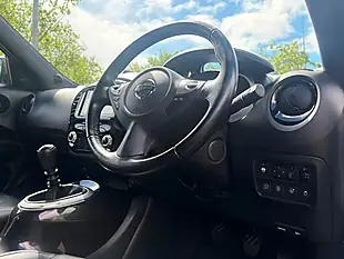 Used 2017 Nissan Juke Tekna White - Interior and Exterior details 14