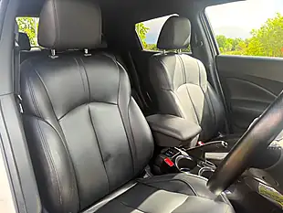 Used 2017 Nissan Juke Tekna White - Interior and Exterior details 17