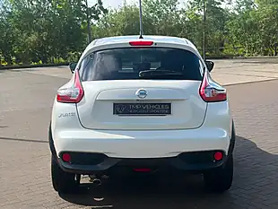 Used 2017 Nissan Juke Tekna White - Interior and Exterior details 4