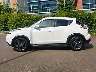 Used 2017 Nissan Juke Tekna White - Interior and Exterior details 5
