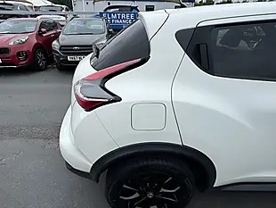 Used 2017 Nissan Juke Tekna White - Interior and Exterior details 10