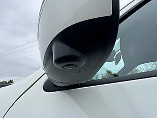 Used 2017 Nissan Juke Tekna White - Interior and Exterior details 12