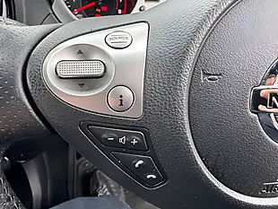 Used 2017 Nissan Juke Tekna White - Interior and Exterior details 17
