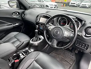 Used 2017 Nissan Juke Tekna White - Interior and Exterior details 2