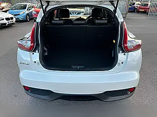 Used 2017 Nissan Juke Tekna White - Interior and Exterior details 11