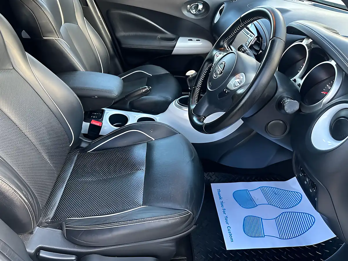 Used 2017 Nissan Juke Tekna White - Interior and Exterior details 5