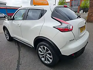 Used 2017 Nissan Juke Tekna White - Interior and Exterior details 3