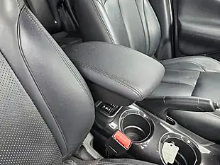Used 2017 Nissan Juke Tekna White - Interior and Exterior details 9