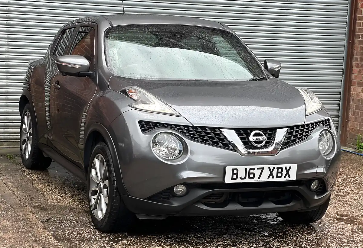 Used 2017 Nissan Juke Tekna Xtron Grey - Interior and Exterior details 3