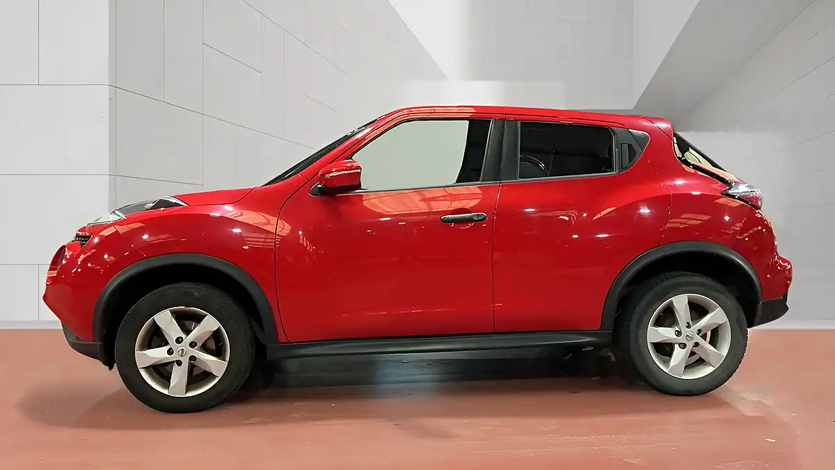 Used 2017 Nissan Juke Visia Red - Interior and Exterior details 6