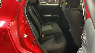 Used 2017 Nissan Juke Visia Red - Interior and Exterior details 8