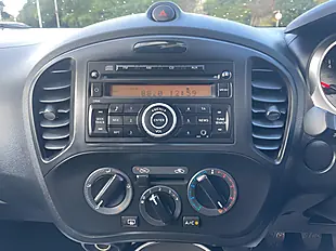 Used 2017 Nissan Juke Visia Red - Interior and Exterior details 17