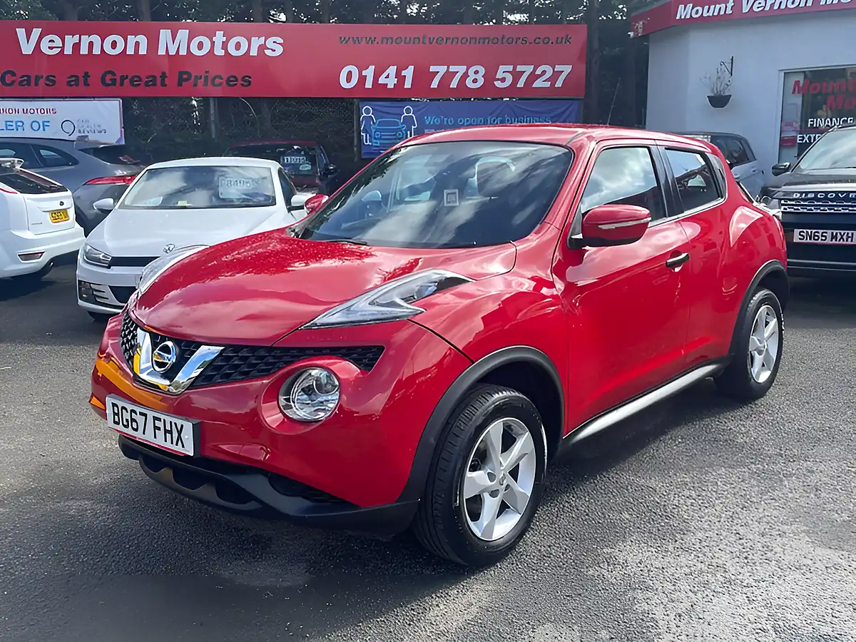 Used 2017 Nissan Juke Visia Red - Interior and Exterior details 2