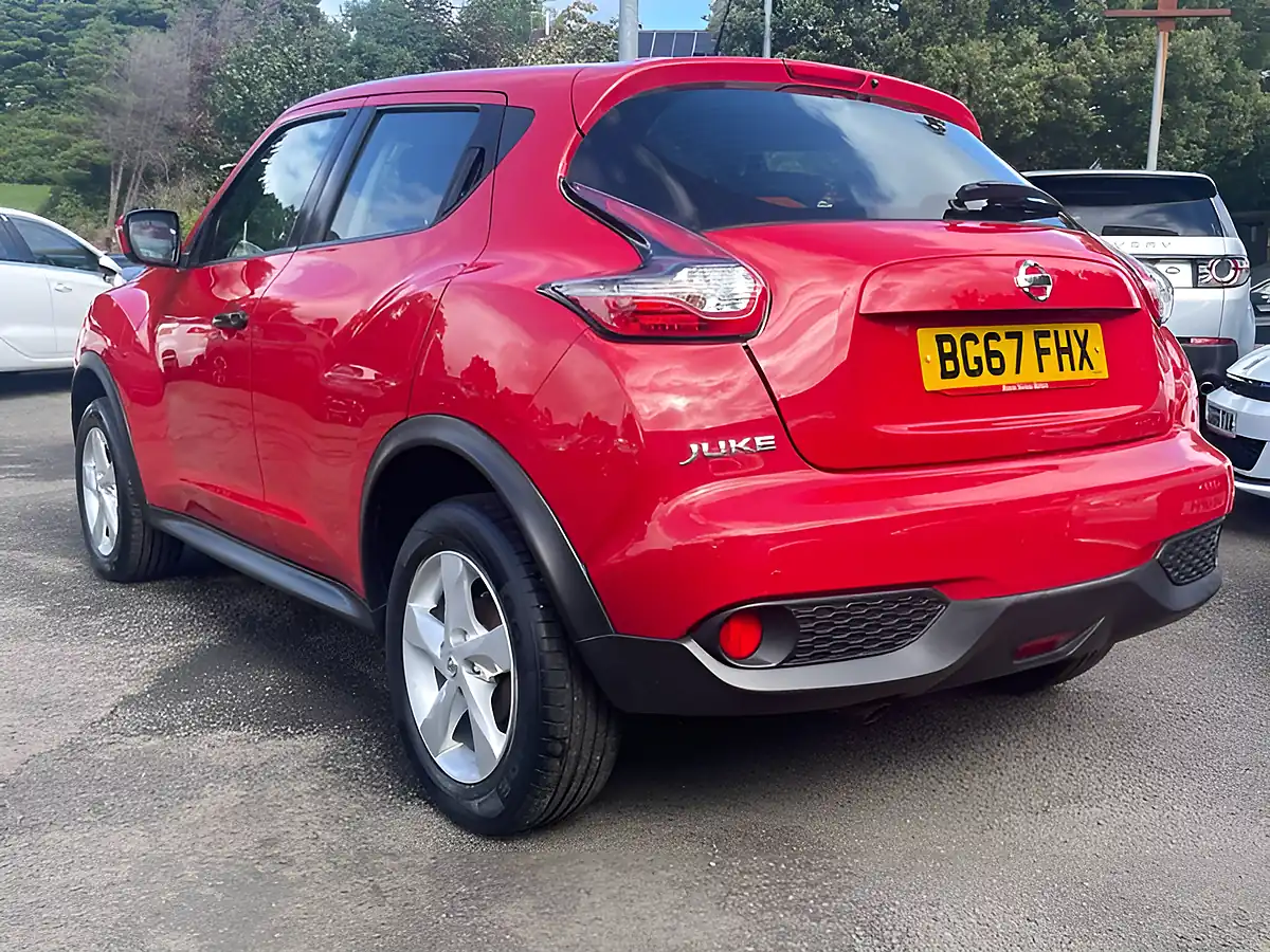 Used 2017 Nissan Juke Visia Red - Interior and Exterior details 6