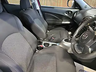 Used 2017 Nissan Juke Visia Red - Interior and Exterior details 12