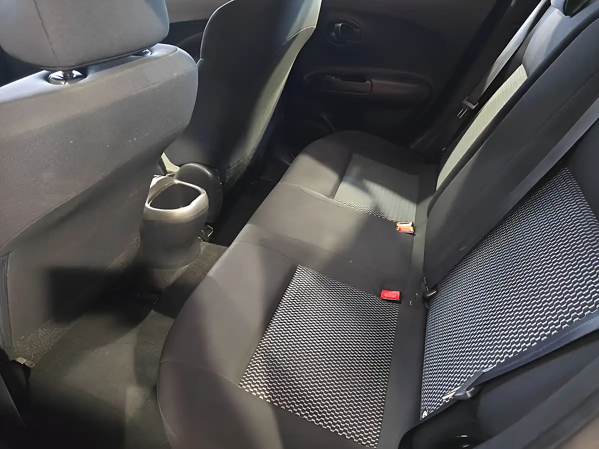Used 2017 Nissan Juke Visia Red - Interior and Exterior details 15