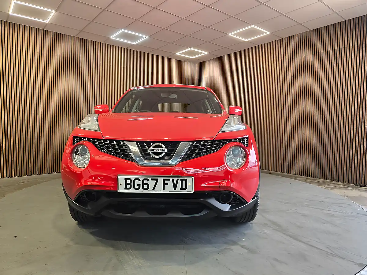 Used 2017 Nissan Juke Visia Red - Interior and Exterior details 2
