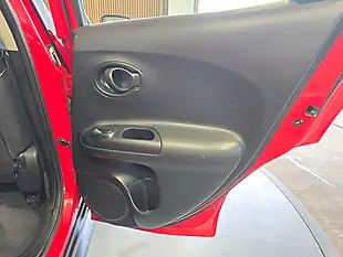 Used 2017 Nissan Juke Visia Red - Interior and Exterior details 20