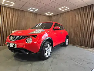 Used 2017 Nissan Juke Visia Red - Interior and Exterior details 3