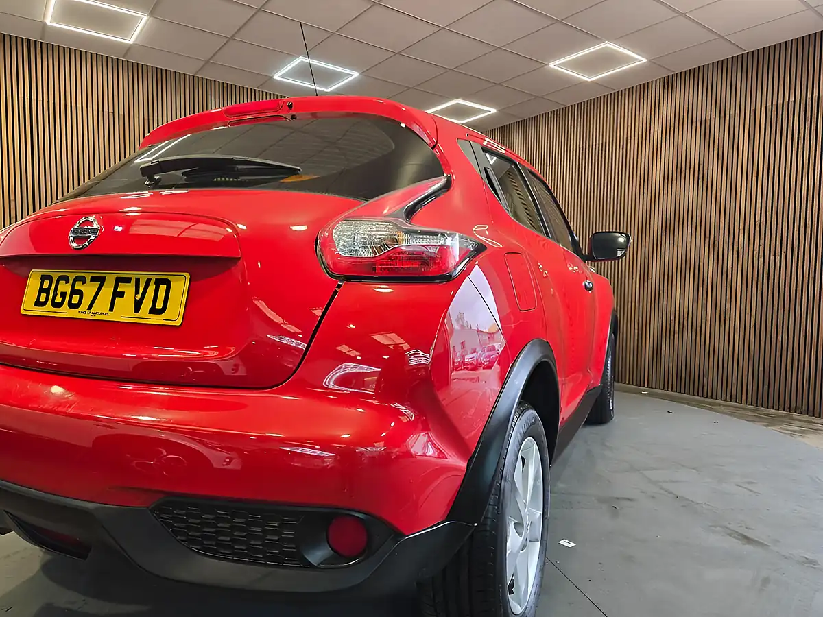 Used 2017 Nissan Juke Visia Red - Interior and Exterior details 8