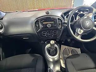 Used 2017 Nissan Juke Visia Red - Interior and Exterior details 9