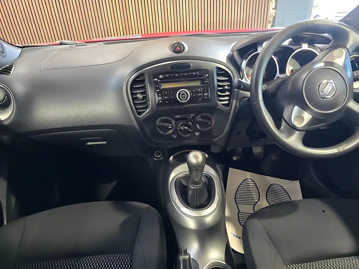 Used 2017 Nissan Juke Visia Red - Interior and Exterior details 9