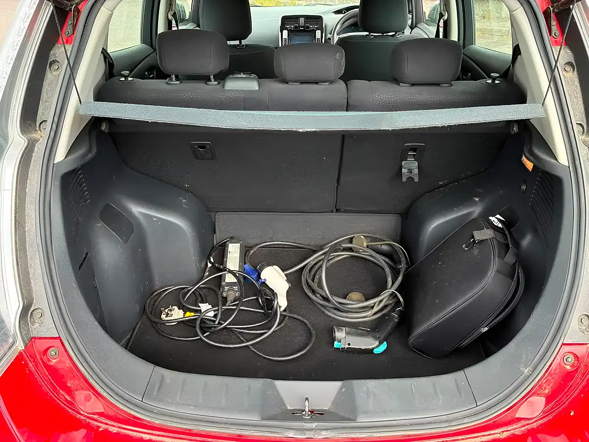 Used 2017 Nissan Leaf Acenta Red - Interior and Exterior details 11