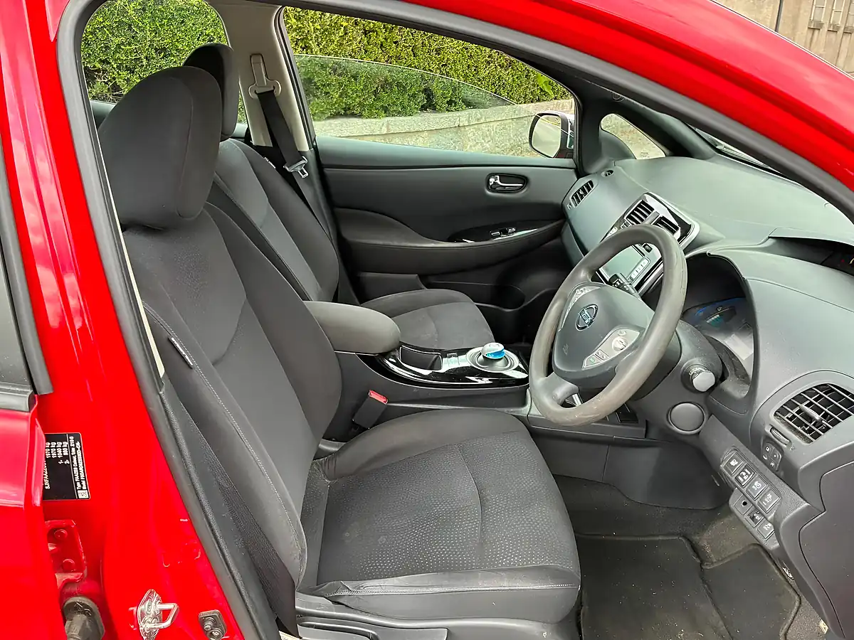 Used 2017 Nissan Leaf Acenta Red - Interior and Exterior details 7