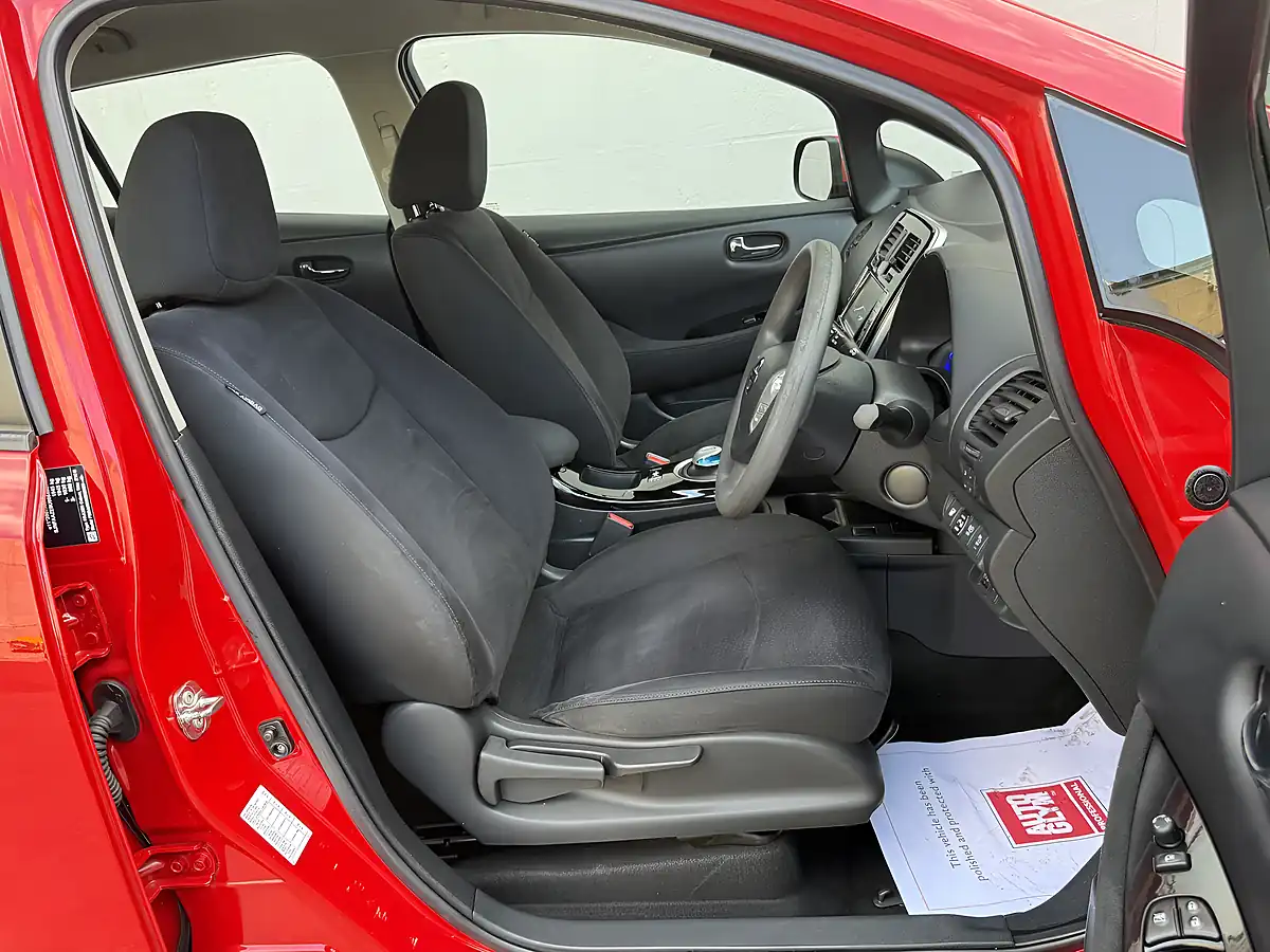 Used 2017 Nissan Leaf Acenta Red - Interior and Exterior details 10
