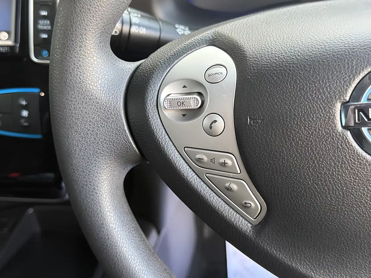 Used 2017 Nissan Leaf Acenta Red - Interior and Exterior details 16