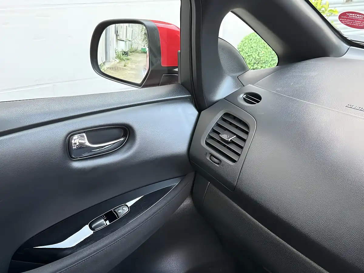 Used 2017 Nissan Leaf Acenta Red - Interior and Exterior details 18