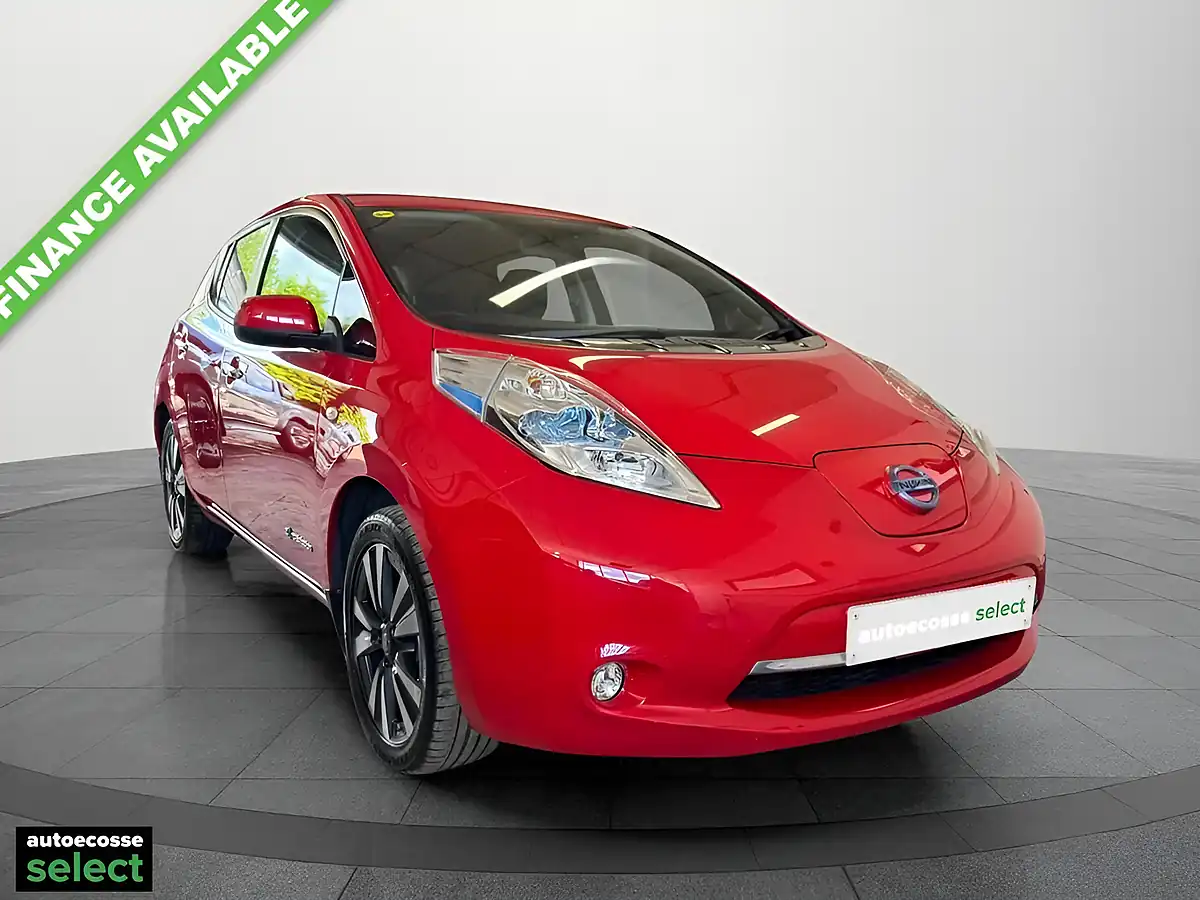 Used 2017 Nissan Leaf Tekna Red - Front View