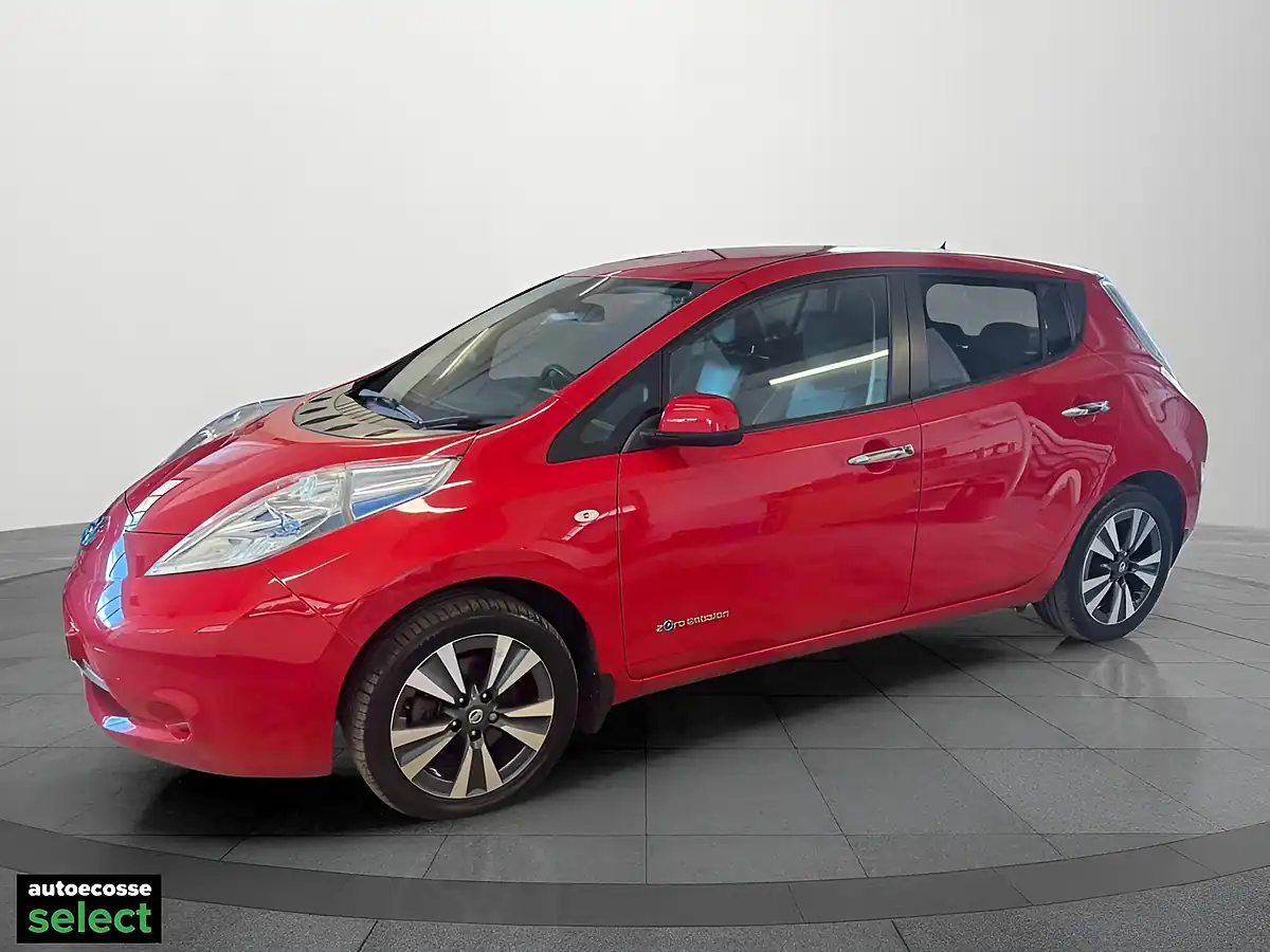 Used 2017 Nissan Leaf Tekna Red - Interior and Exterior details 5