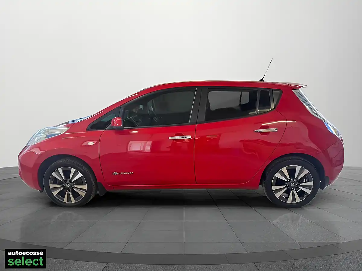 Used 2017 Nissan Leaf Tekna Red - Interior and Exterior details 6
