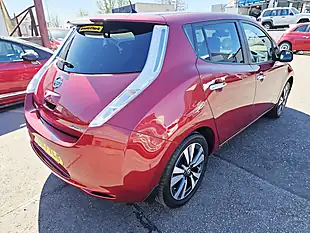 Used 2017 Nissan Leaf Tekna Red - Interior and Exterior details 5