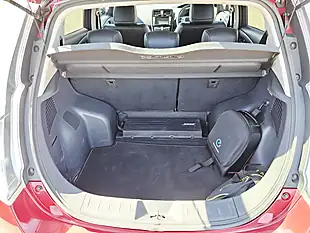 Used 2017 Nissan Leaf Tekna Red - Interior and Exterior details 7