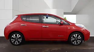 Used 2017 Nissan Leaf Tekna Red - Interior and Exterior details 5
