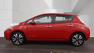 Used 2017 Nissan Leaf Tekna Red - Interior and Exterior details 6