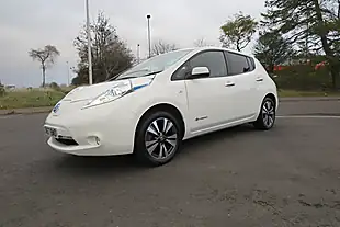 Used 2017 Nissan Leaf Tekna White - Interior and Exterior details 11